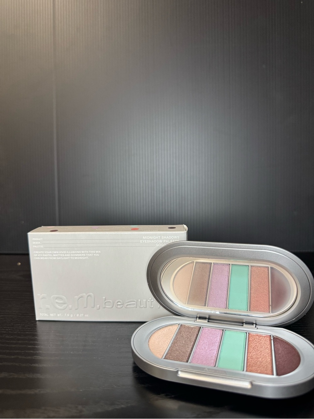 R.E.M Beauty Midnight Shadows Eyeshadow Palette